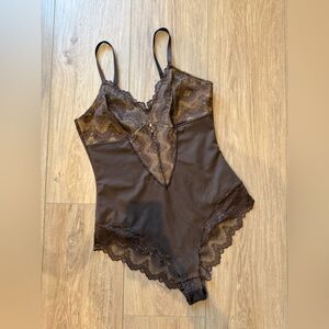 PINSY brown lace shapewear bodysuit
